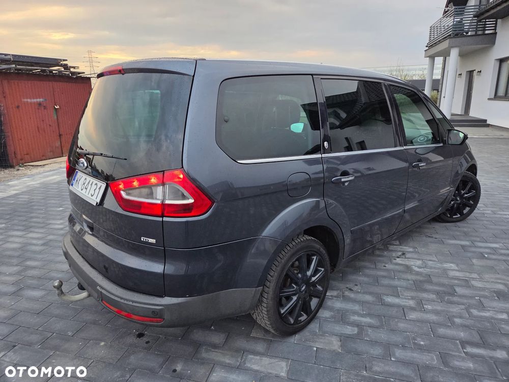 Ford Galaxy 2.0 TDCi Ghia - 11