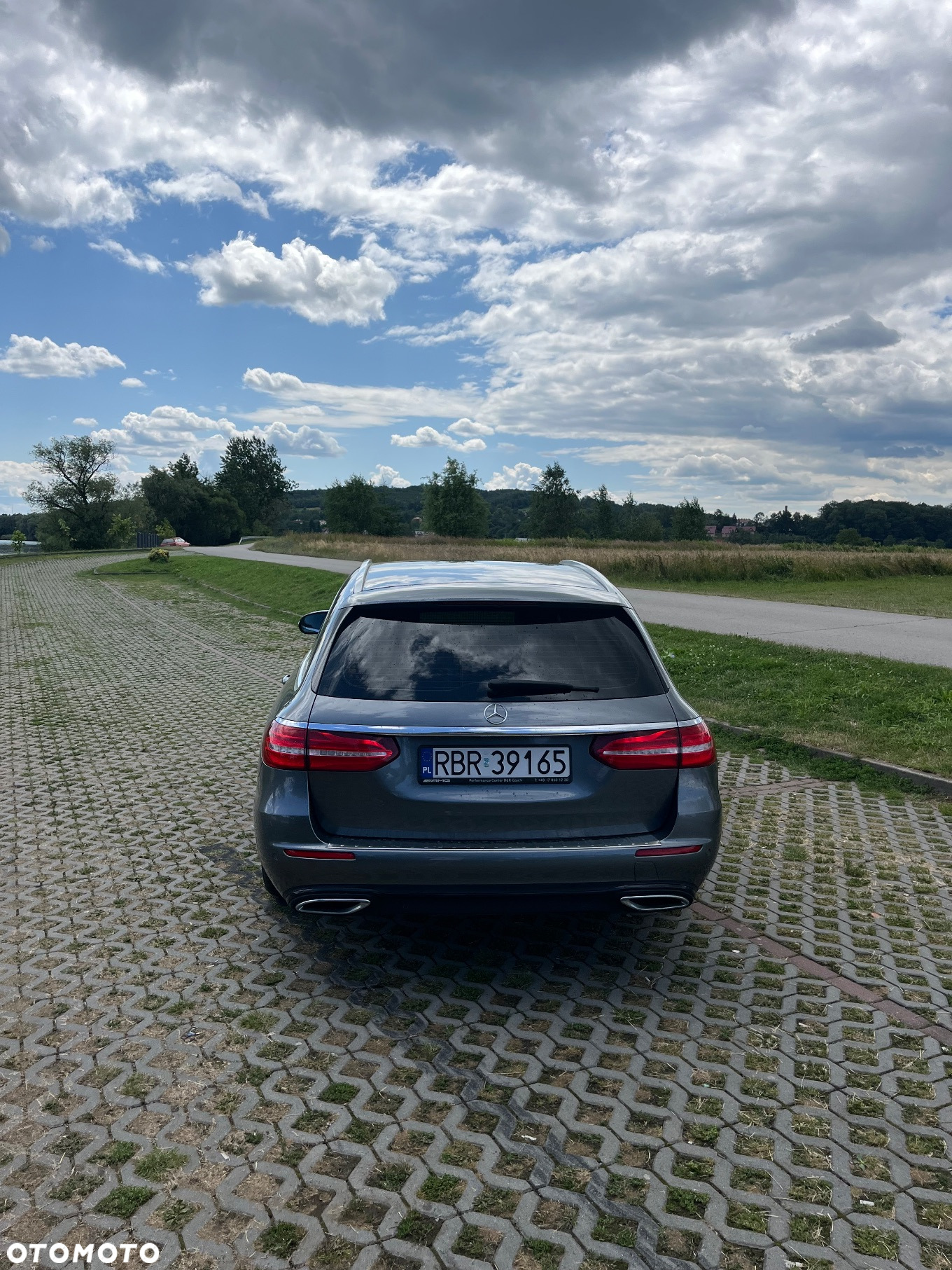 Mercedes-Benz Klasa E 220 d T 9G-TRONIC Sportstyle Edition - 21