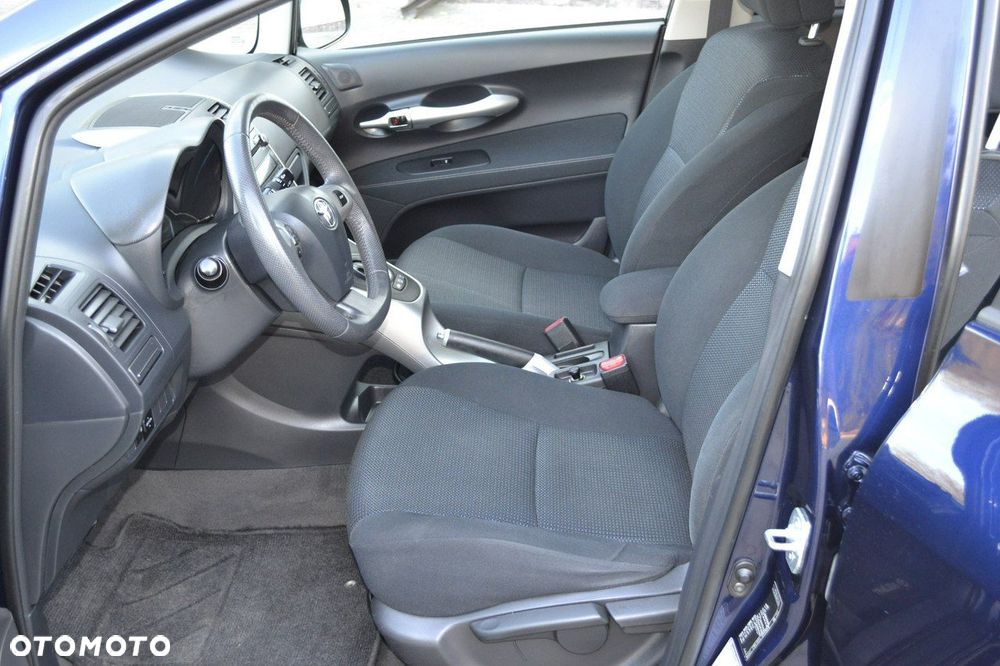 Toyota Auris - 35