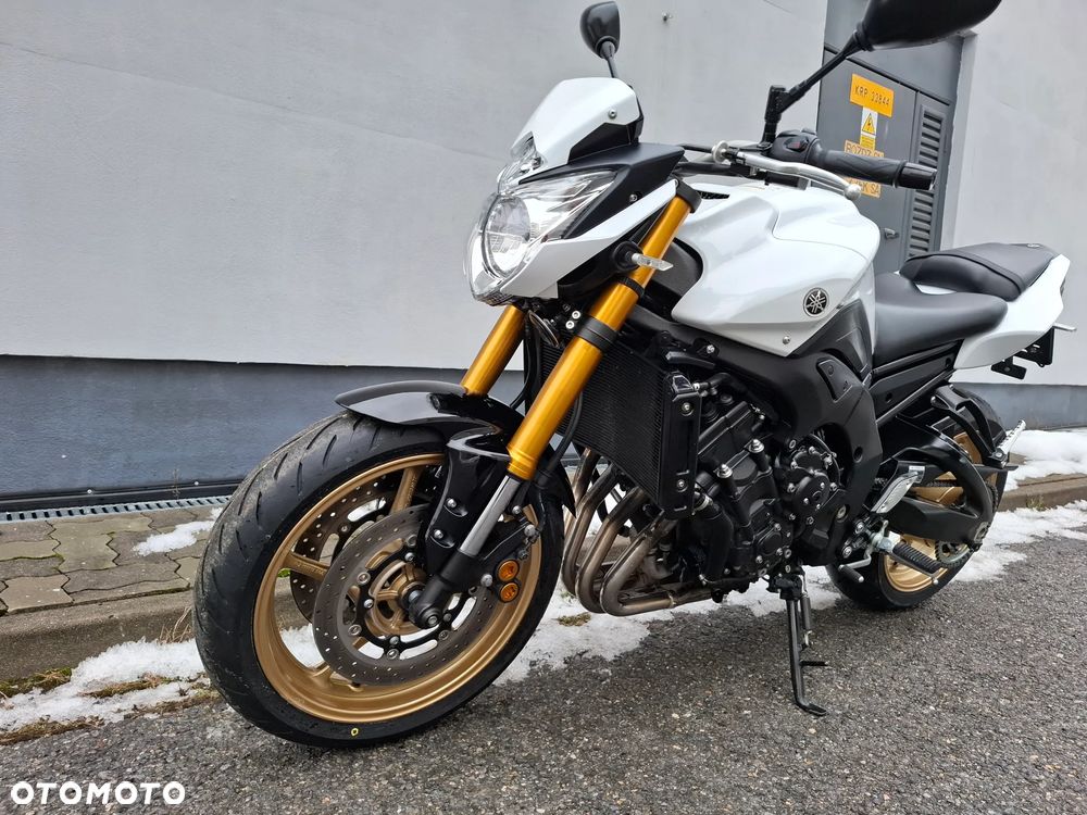 Yamaha FZ8 - 6