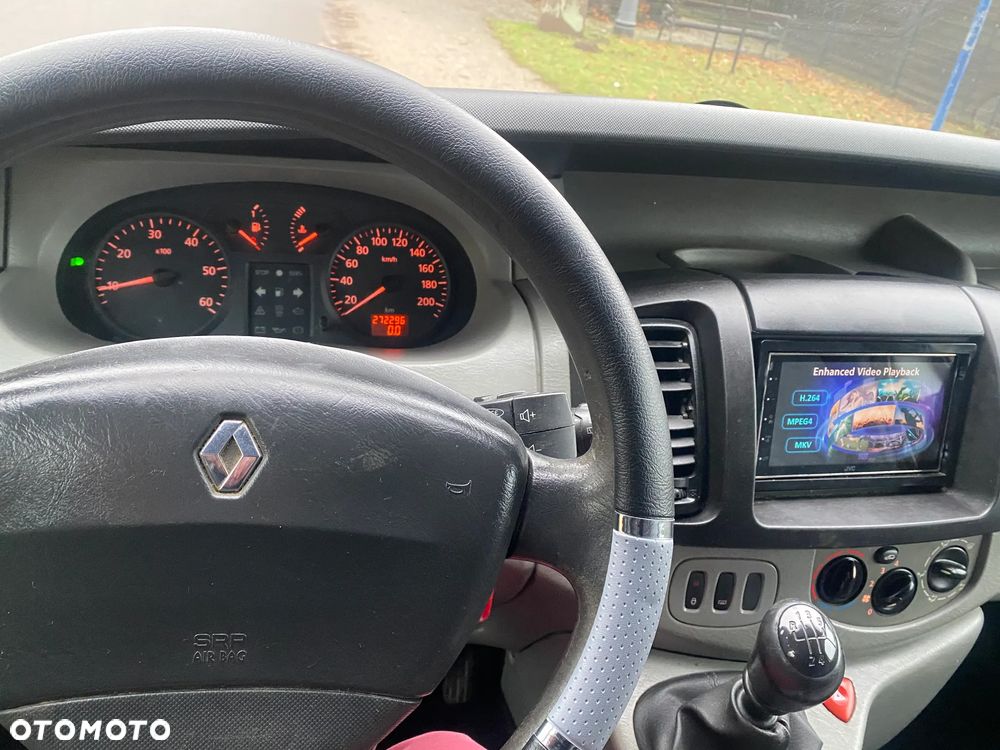 Renault Trafic - 28