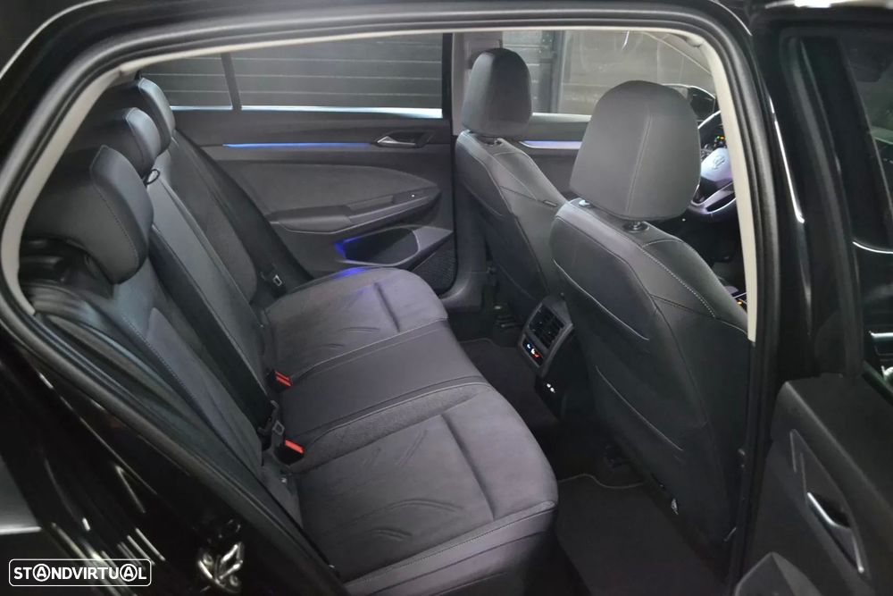 VW Golf 1.5 TSI e-Hybrid Style DSG - 28
