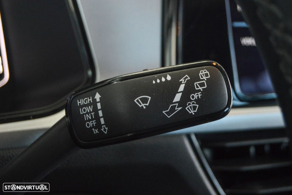 VW T-Roc 1.0 TSI Life - 33