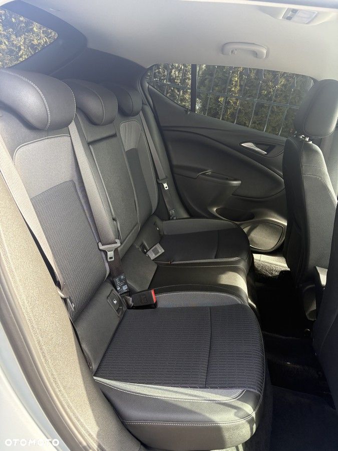 Opel Astra 1.2 Turbo Start/Stop Edition - 6