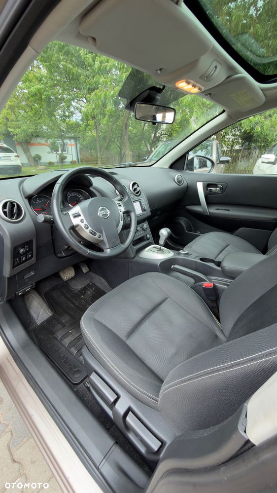 Nissan Qashqai+2 - 12