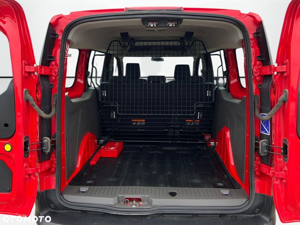 Ford Transit Connect - 8