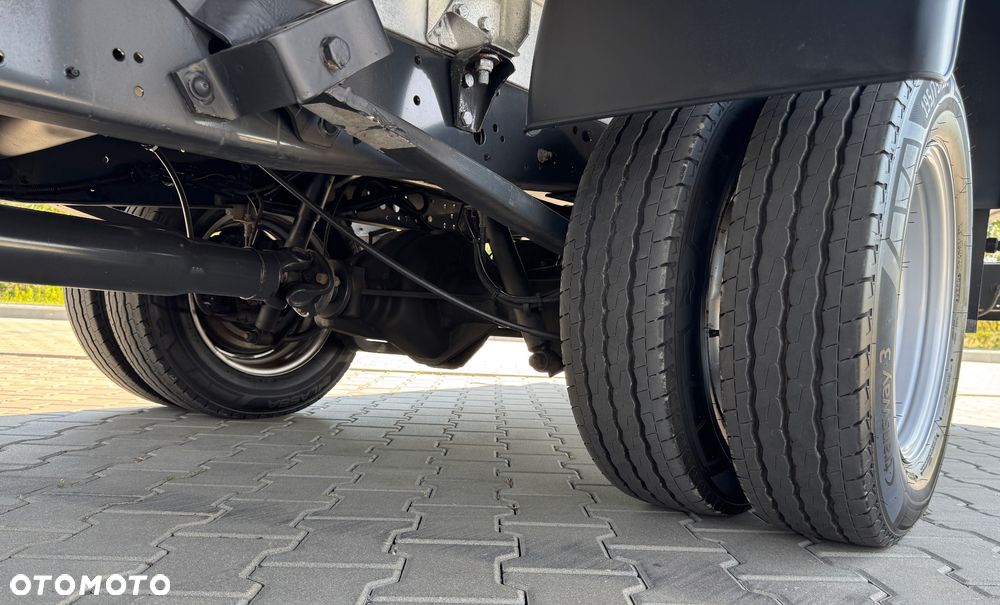 Iveco Daily 2022r‼️50C18‼️3.0 Plandeka 12 Palet 2x Firanka‼️Wysokość rampowa Full LED na bliźniaku Salon Polska Poduszki Pneumatyczne 5,12x2,5x2,35 z tyłu drzwi Spojkar 3.5T - 33