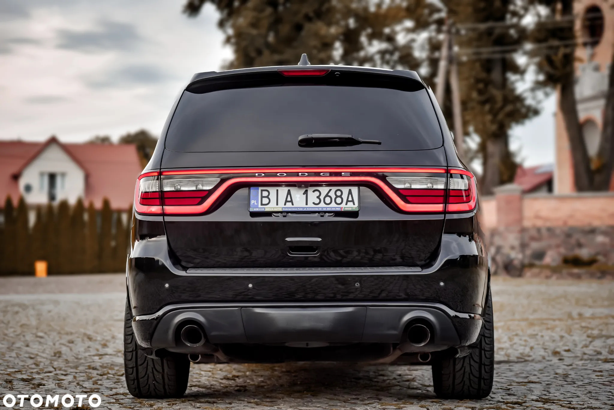 Dodge Durango 6.4 SRT - 10