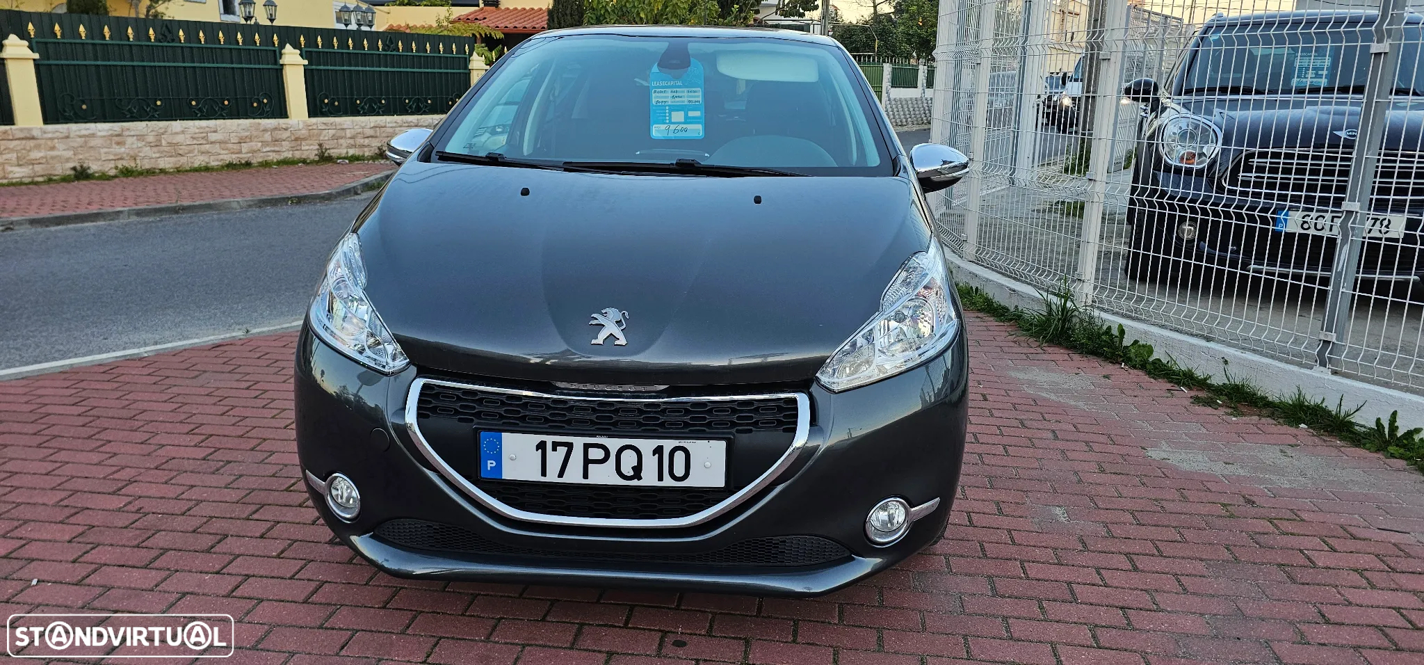 Peugeot 208 1.4 HDi SE Style - 21
