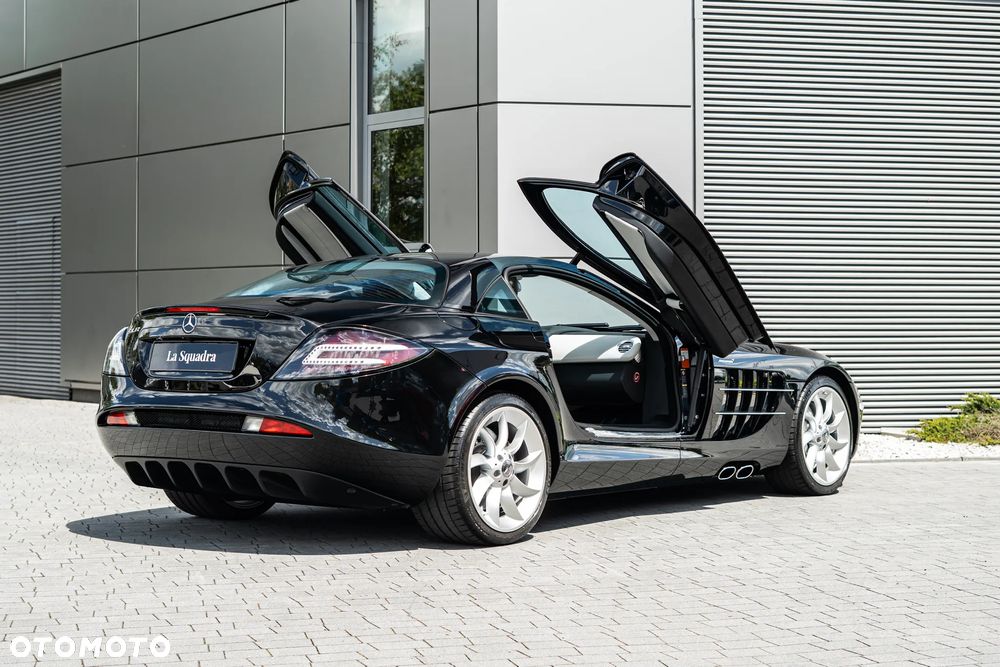 Mercedes-Benz SLR McLaren Coupe - 10