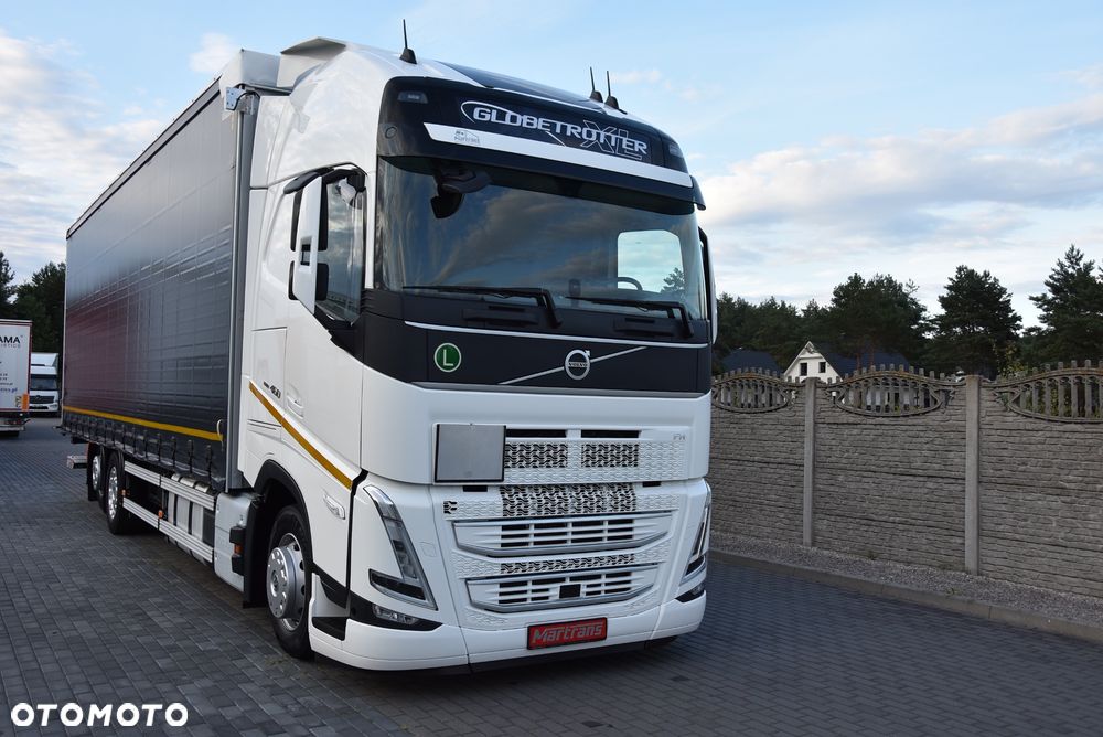Volvo FH 460 EURO 6 / KABINA XL / FIRANA 9,5 M / NAVI / SOLARY / KLIMA POSTOJOWA / KAMERY / CAŁY NA PODUSZKACH / WINDA DHOLLANDIA / ZABUDOWA REDOS / 24 PALETY / AUTOMAT / SALON POLSKA / SERWIS ASO VOLVO / STAN IDEALNY !! - 3