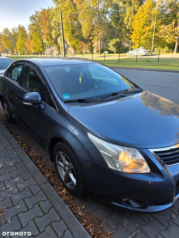 Toyota Avensis 1.8 Luna - 5