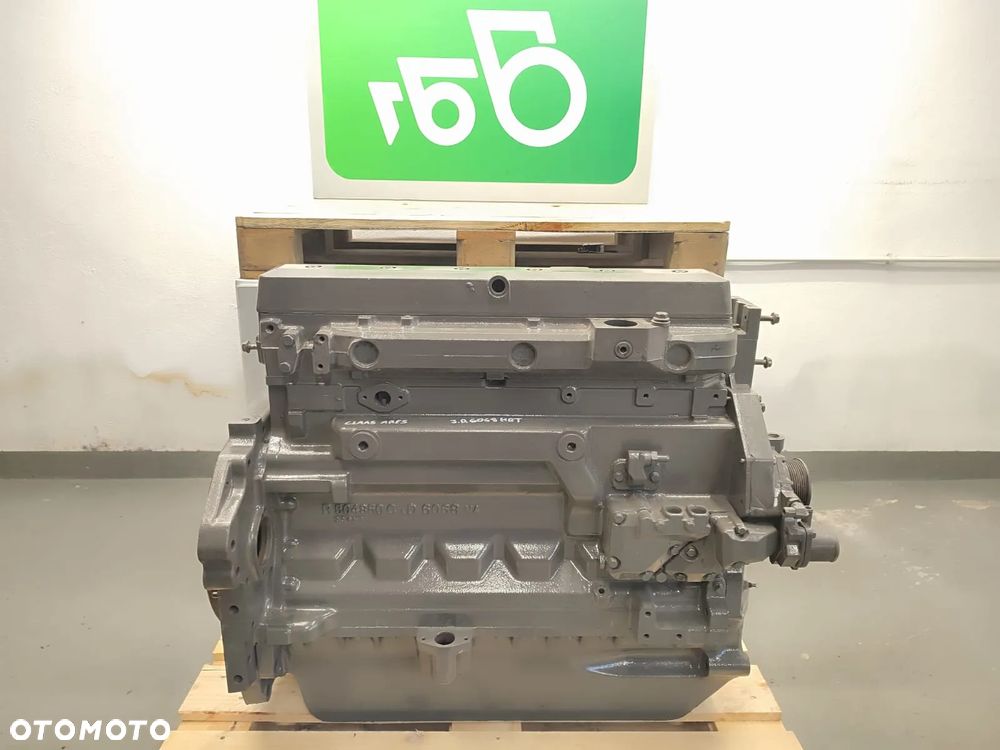 Słupek silnika JD6068 HRT - 1