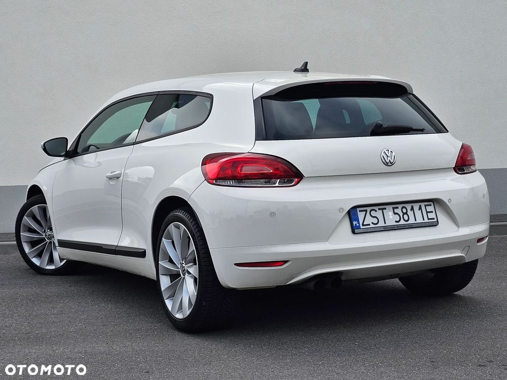 Volkswagen Scirocco 2.0 TDI DSG Life - 8