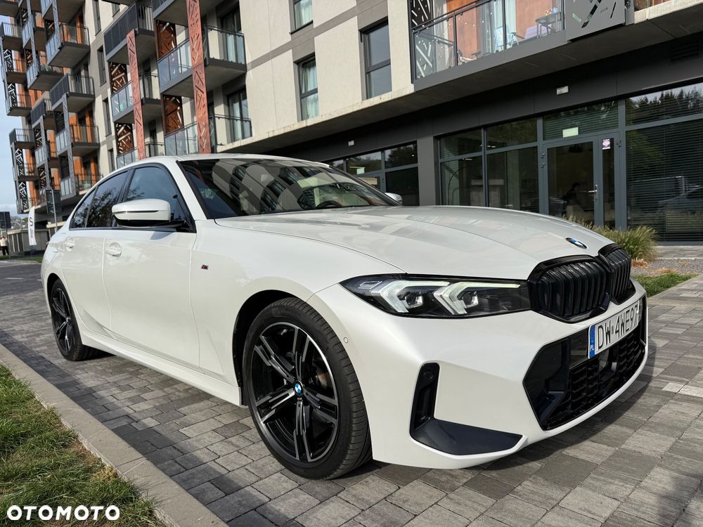 BMW Seria 3 2023 photo 4