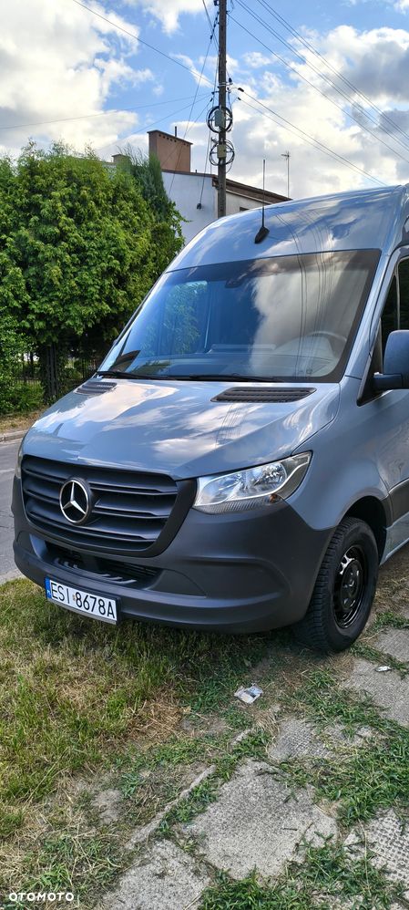 Mercedes-Benz Sprinter - 1