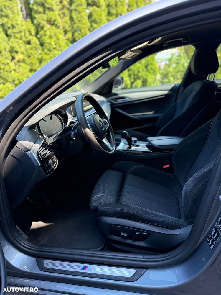 BMW Seria 5 530d xDrive AT - 8