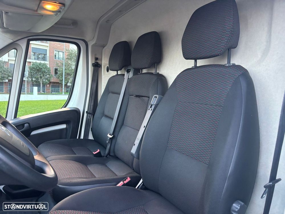 Citroën Jumper 2.2 BlueHDi 140cv L4 H2 - IVA - FIBRADA - ISOTÉRMICA - 23