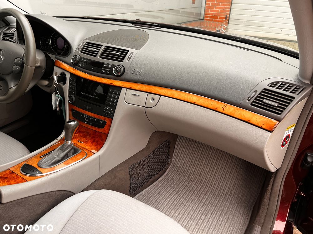 Mercedes-Benz Klasa E - 29