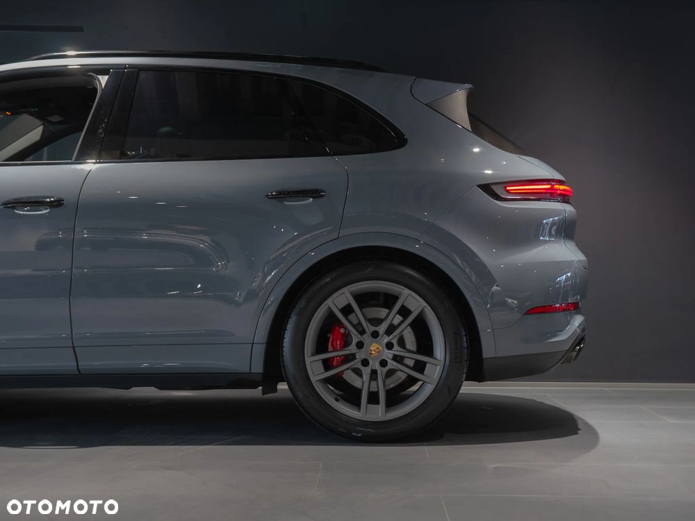 Porsche Cayenne - 10