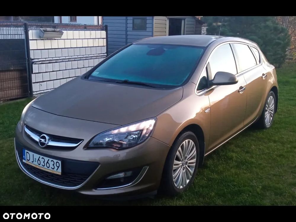 Opel Astra 1.4 T Essentia - 6