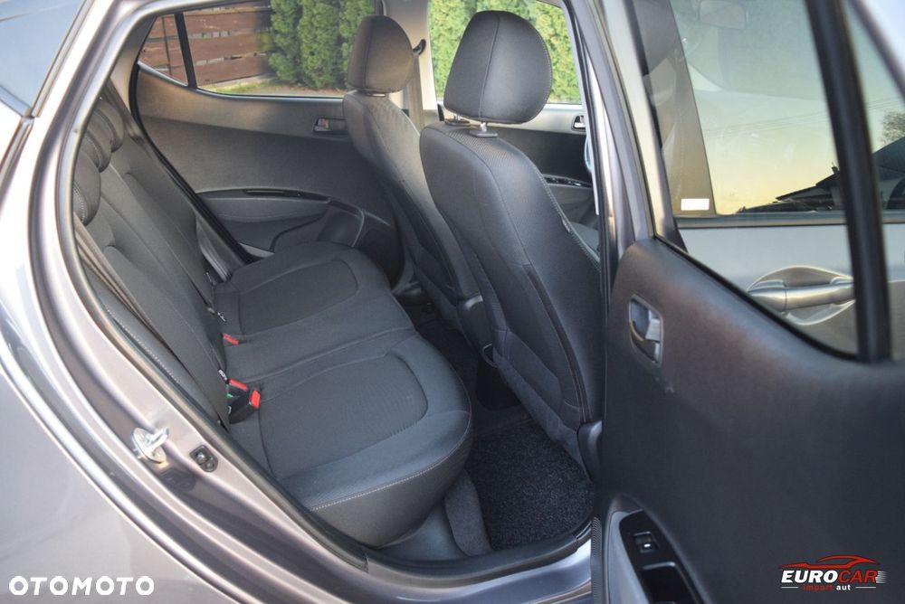 Hyundai i10 1.2 YES!+ - 16