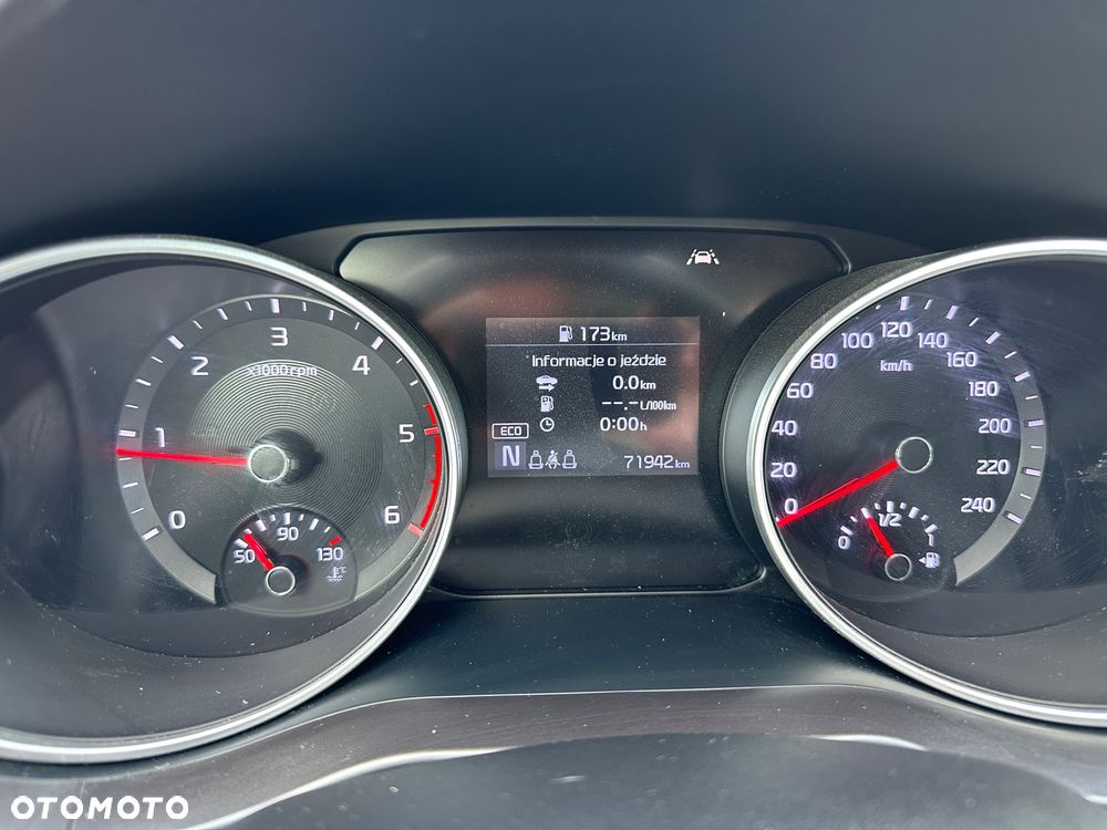 Kia Ceed 1.6 CRDi SCR M - 19
