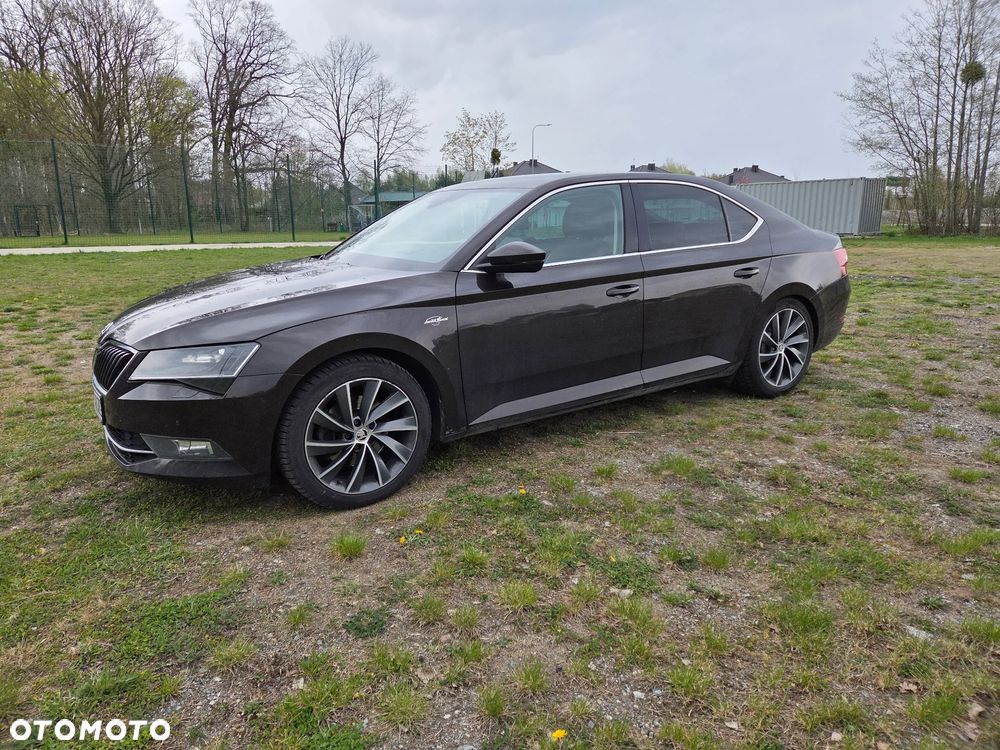 Skoda Superb 1.8 TSI L&K DSG - 9