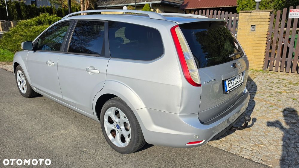 Ford Focus 1.6 Ambiente - 10