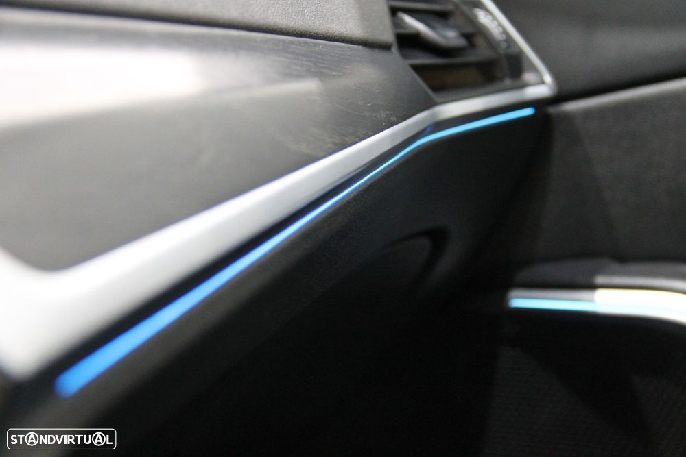 BMW 330 — fotografia 15