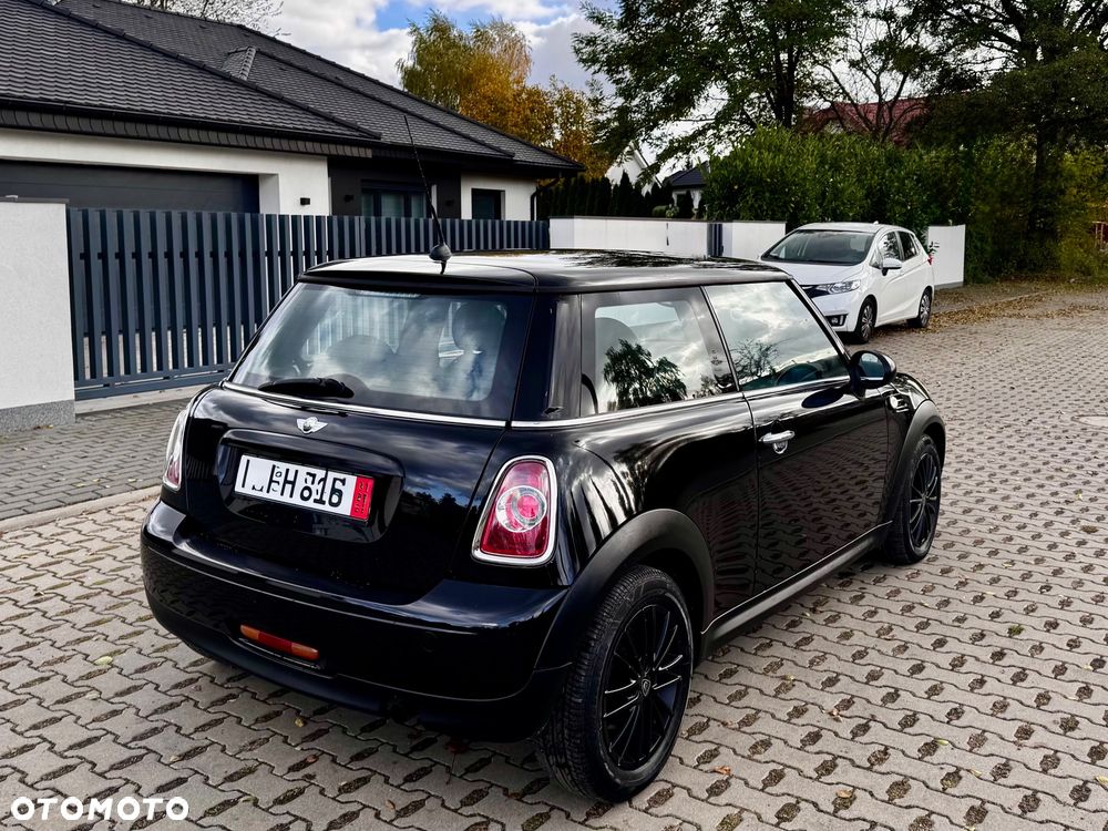 MINI Cooper Standard - 3