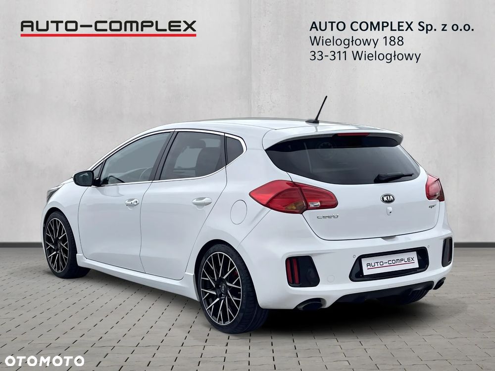 Kia Ceed 1.6 T-GDI GT - 4