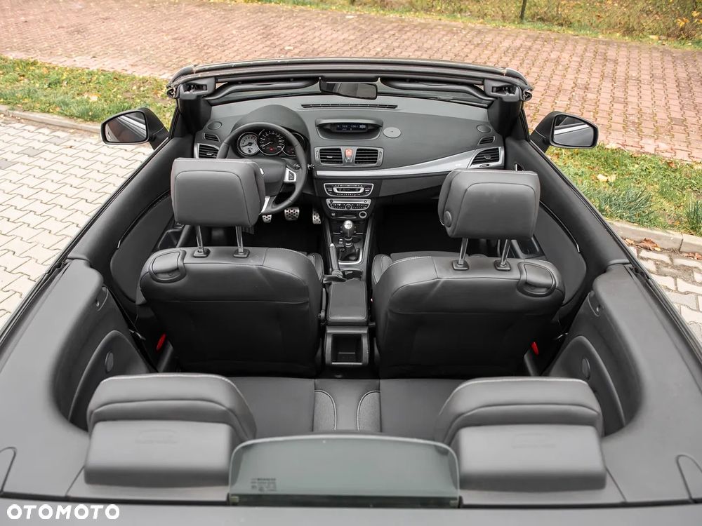 Renault Megane TCe 180 GT - 21