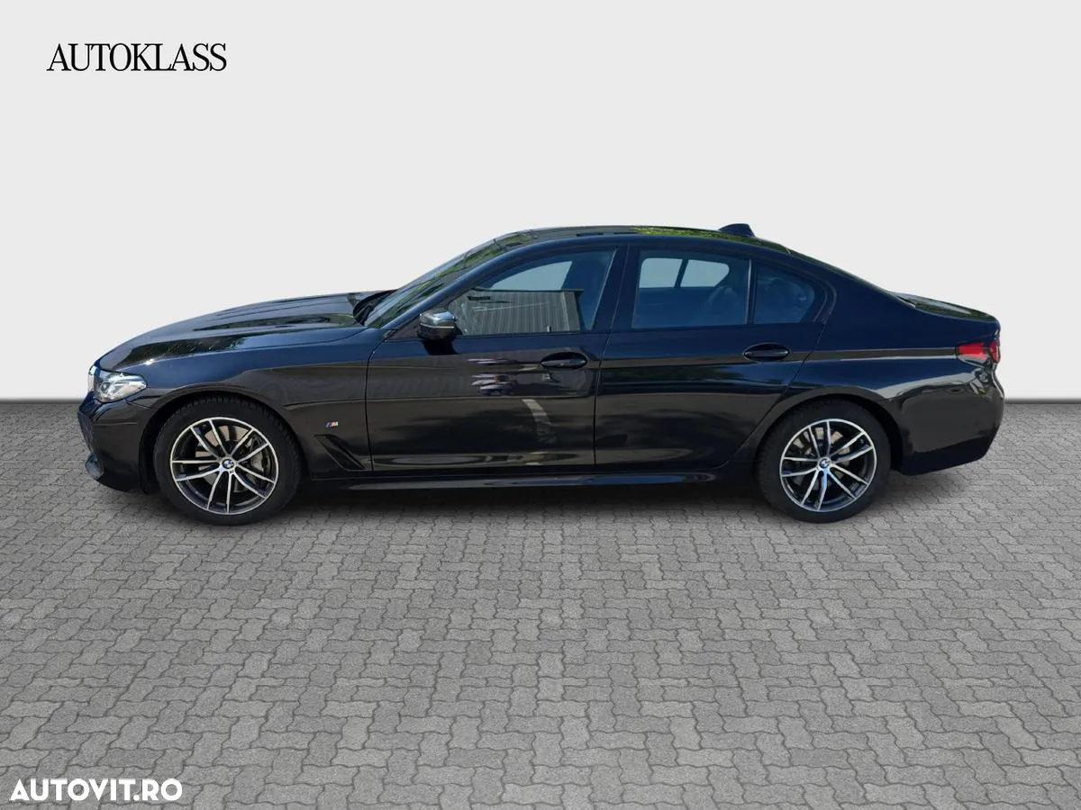 BMW Seria 5 530d xDrive AT MHEV - 2