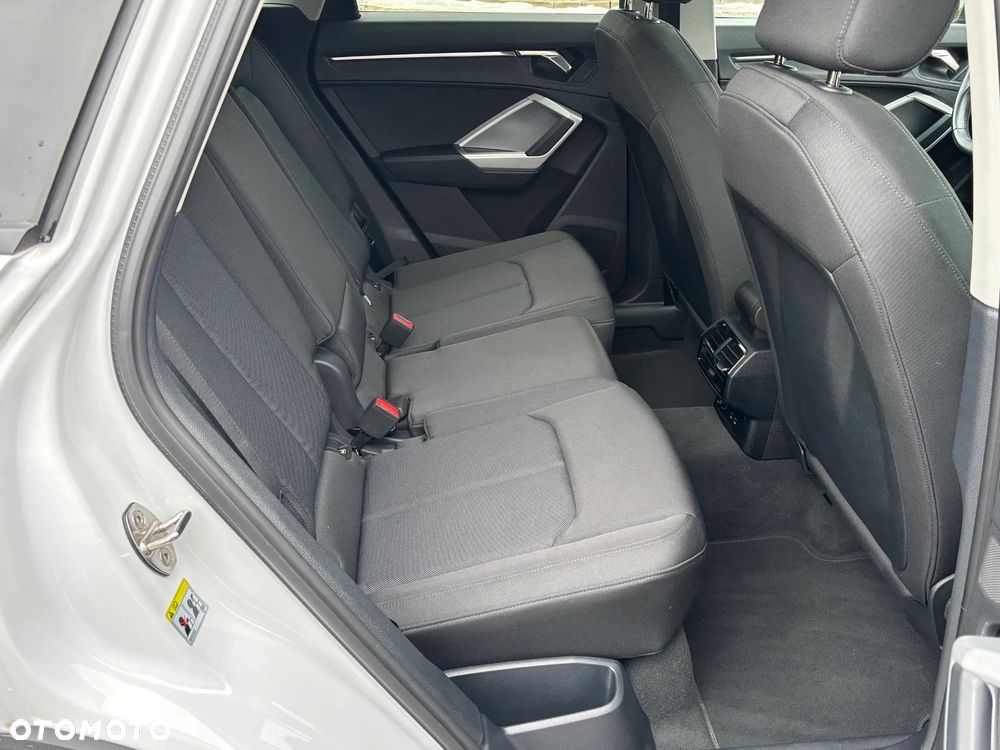 Audi Q3 45 TFSIe S tronic - 17