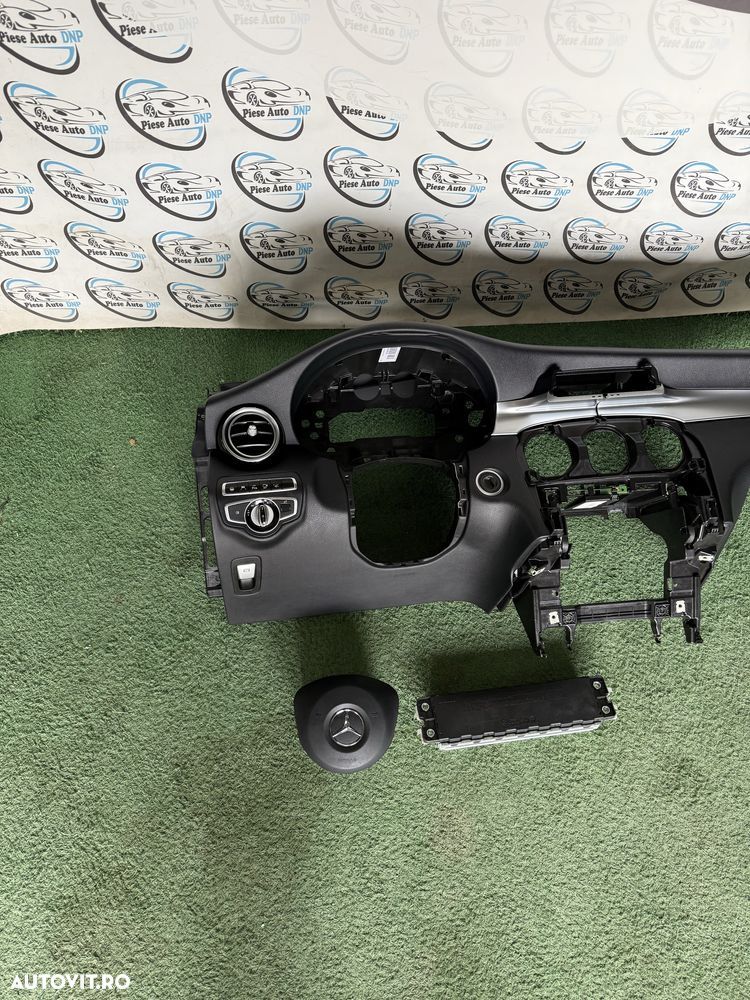 Plansa bord Mercedes GLC W253 completa cu 3 airbag uri 2016-2023 - 2