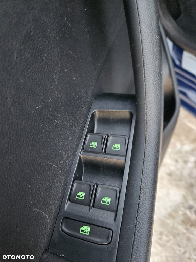 Skoda Fabia 1.0 MPI Clever - 18