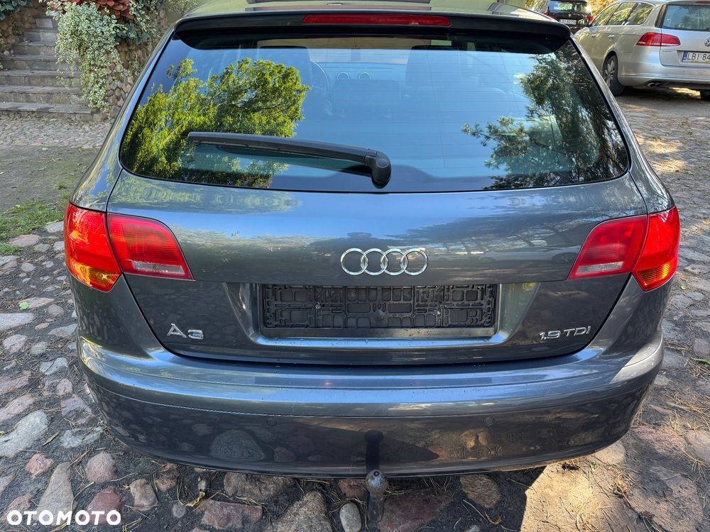 Audi A3 Sportback 1.9 TDI S line Sportpaket plus - 9