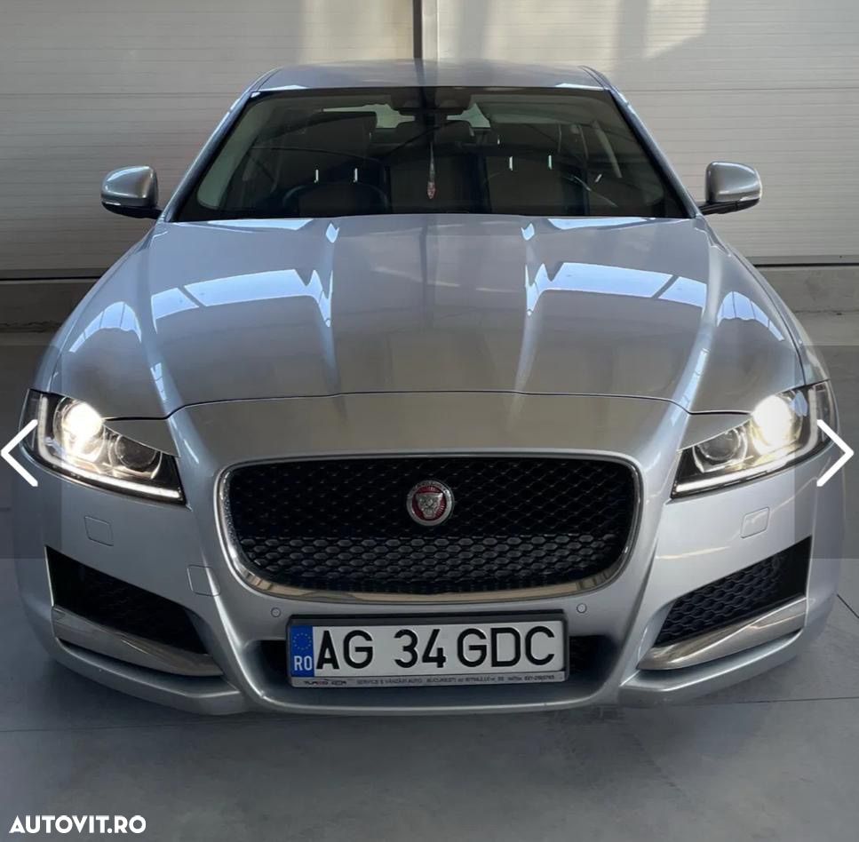 Jaguar XF 20d AWD Portfolio - 6