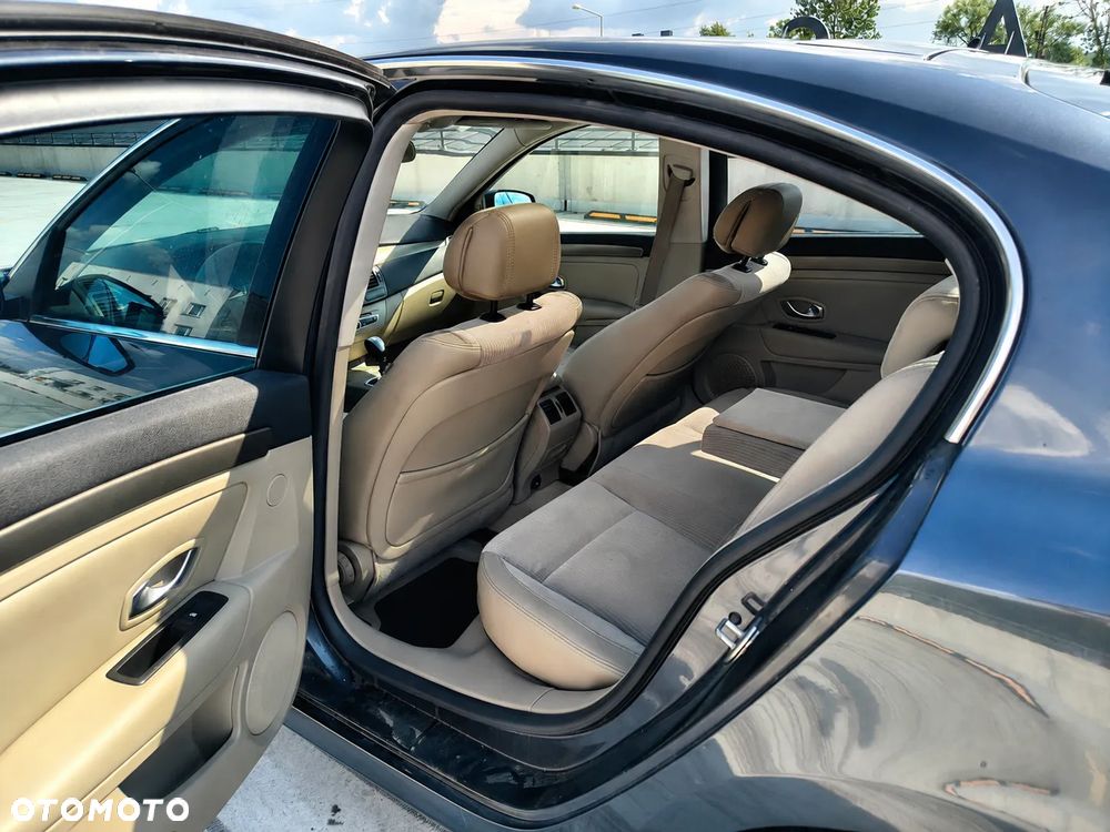 Renault Laguna 2.0 DCi Dynamique - 30