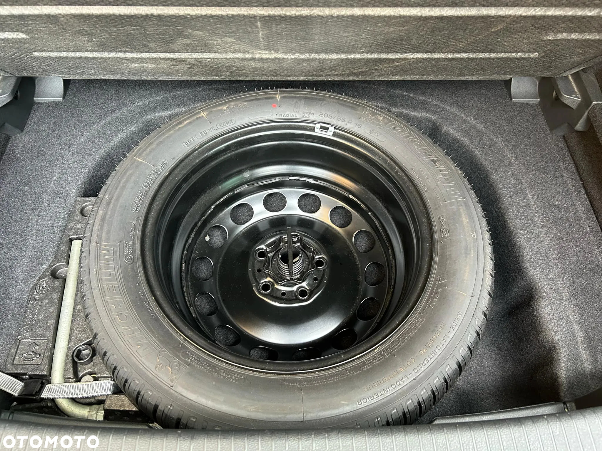 Volkswagen Golf - 14