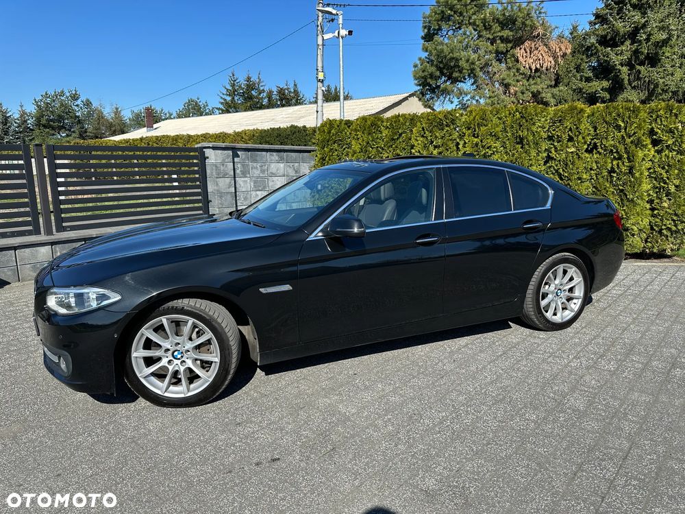 BMW Seria 5 530d xDrive Luxury Line - 7