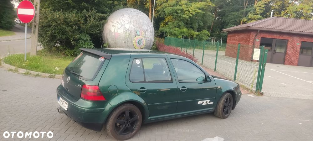 Volkswagen Golf 1.8 20V Turbo GTI - 9