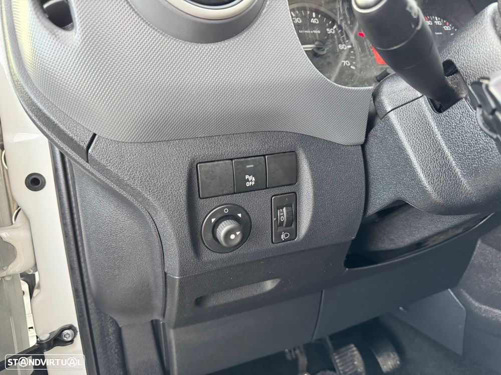 Peugeot Partner 1.6 HDI 3L ISOTÉRMICA - 15