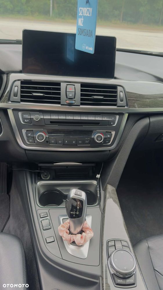 BMW Seria 3 330d xDrive Edition Luxury Line Purity - 13