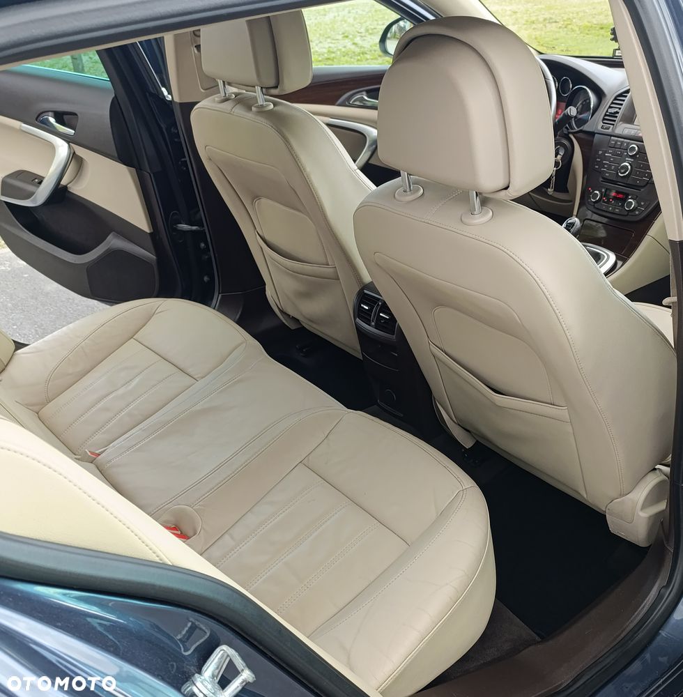 Opel Insignia - 10