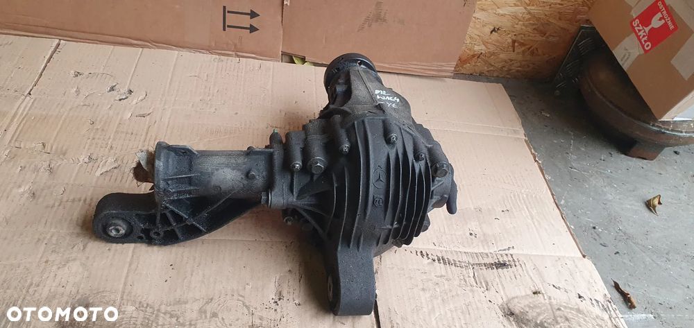 Most dyfer dyferencjał tył Mercedes ML W164 3.0 V6 CDI - 2