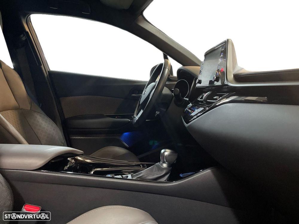 Toyota C-HR 1.8 HSD Exclusive+P.Luxury - 7