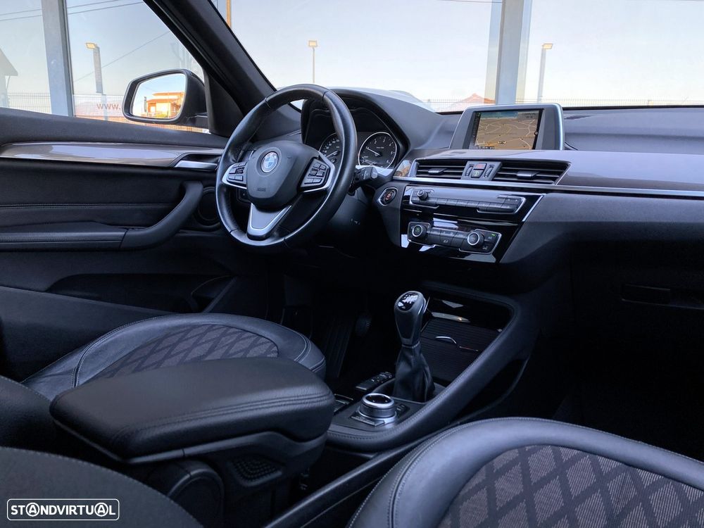 BMW X1 16 d sDrive Line xLine - 16