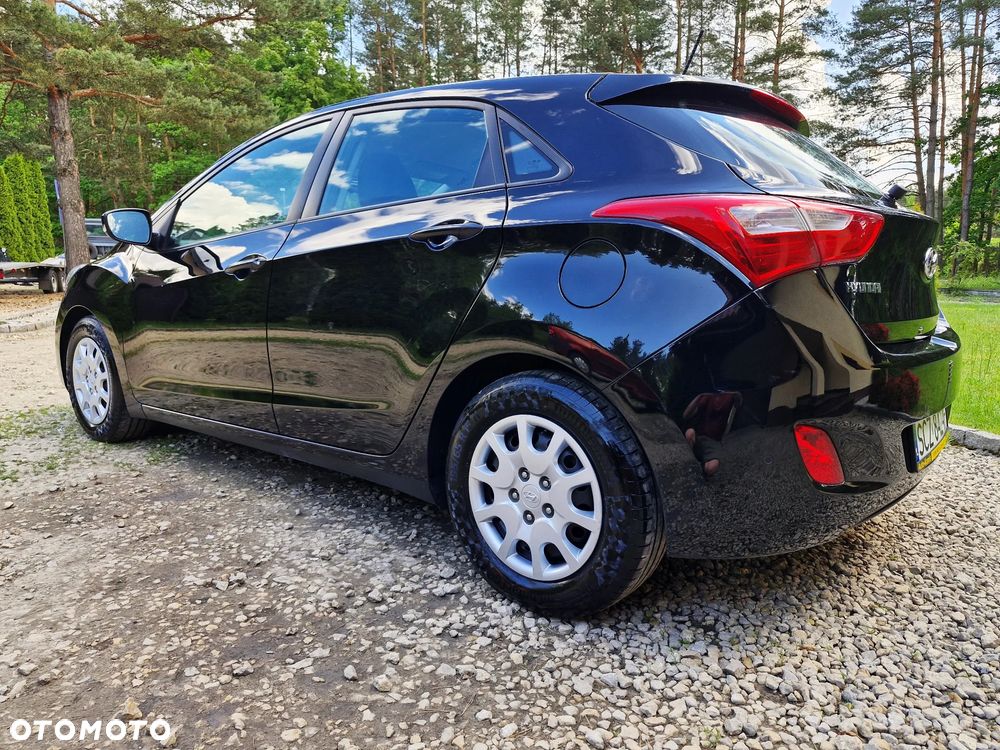 Hyundai i30 1.4 Trend - 17